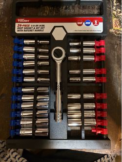 Hyper tough.  23 pieces  and ratchet handle