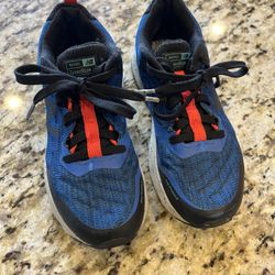 Kids Size 1 New Balance Shoes