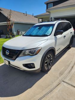 2020 Nissan Pathfinder