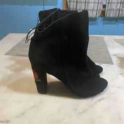 Open-toe Ankle Boots 