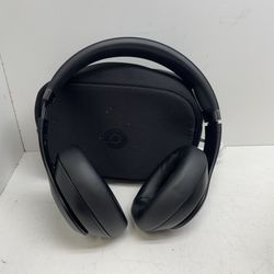 Beats Studio Pro Headphones 200104