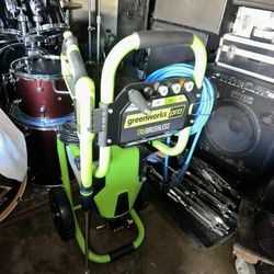 Greenworks Pro 3000 psi Electric Pressure Washer 
