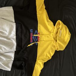 Vetements “dhl”