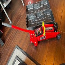 Safe Hydraulic Lifters - Trustworthy Car Support appear political