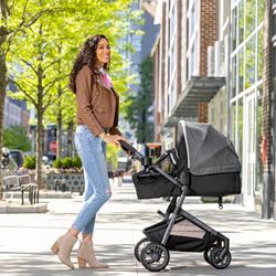 Evenflo Pivot Vizor Stroller 