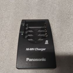 Panasonic Rechargeable Battery Charger 