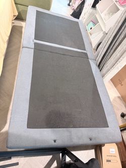 Twin XL adjustable base with massage and remote