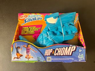 NERF Super Soaker Hop & Chomp Shark Water Squirt Blaster, Ages 3+ (G2148)