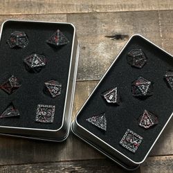 D&D dice set Dungeons and Dragons Only One Left 