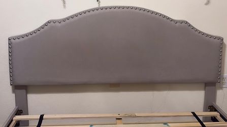 Queen platform bed