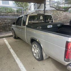 1997 Nissan Pickup