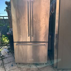 Kitchen aid Refrigerator $400