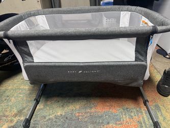 Baby Delight bedside Bassinet