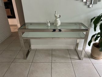 Mesa de apoyo para entrada principal