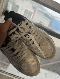 Reebok “dad Shoe” Kids Size 2