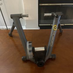 Cycleops Magnetic Indoor BIke Trainer