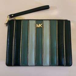 Michael Kors Wristlet