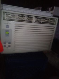FRIGIDAIRE A/c