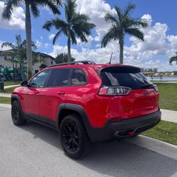 🚗   2019 JEEP CHEROKEE RED TRAILHAWK