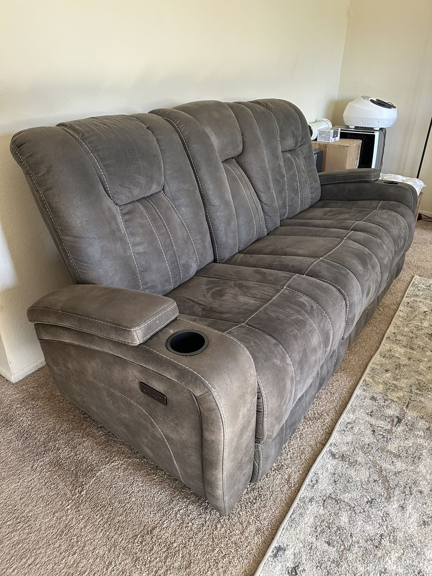 Automatic Reclining Sofa + Manual Reclining Love Seat