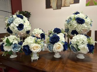 Floral arrangements for event