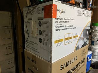 Whirlpool Microwave Hood Combination with Sensor Cooking