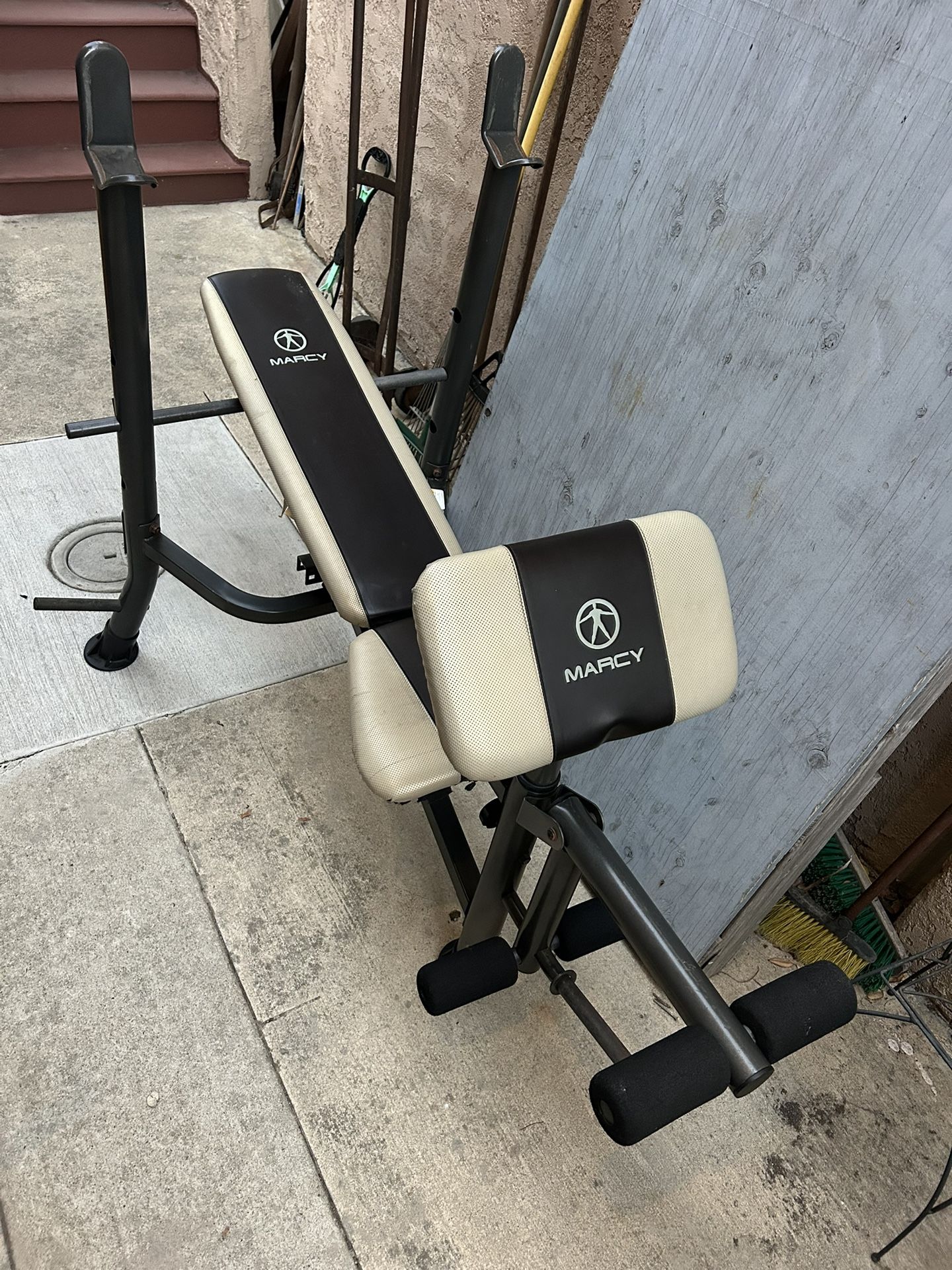 Weight Bench