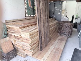 Pine wood planks