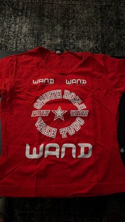 Women’s size Medium Wand Fight Company Chute Boxe T-Shirt
