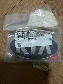 Emblem - Kia (86318-3R500) 2014-2022 Kia - 863183r500