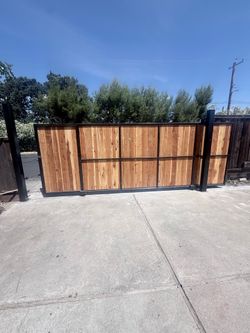 Rolling gate