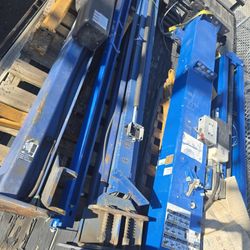 CAR HOIST I HAVE 3 AVAILABLE 1900 EACH 