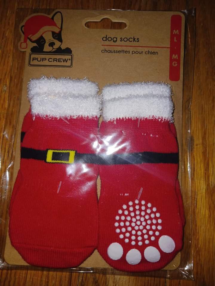 NWT SIZE M/L DOG SOCKS