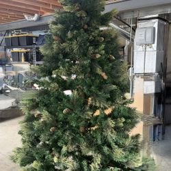 7.5 Ft Artificial Christmas Tree 