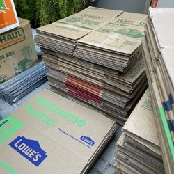 HANDSOME WHOLE H^USE MOVING BOX 📦 LOT  $89.00