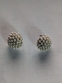 Pearl Pave Studs
Earrings