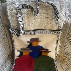 Handmade hand woven shoulder bag, Ecuador wool
