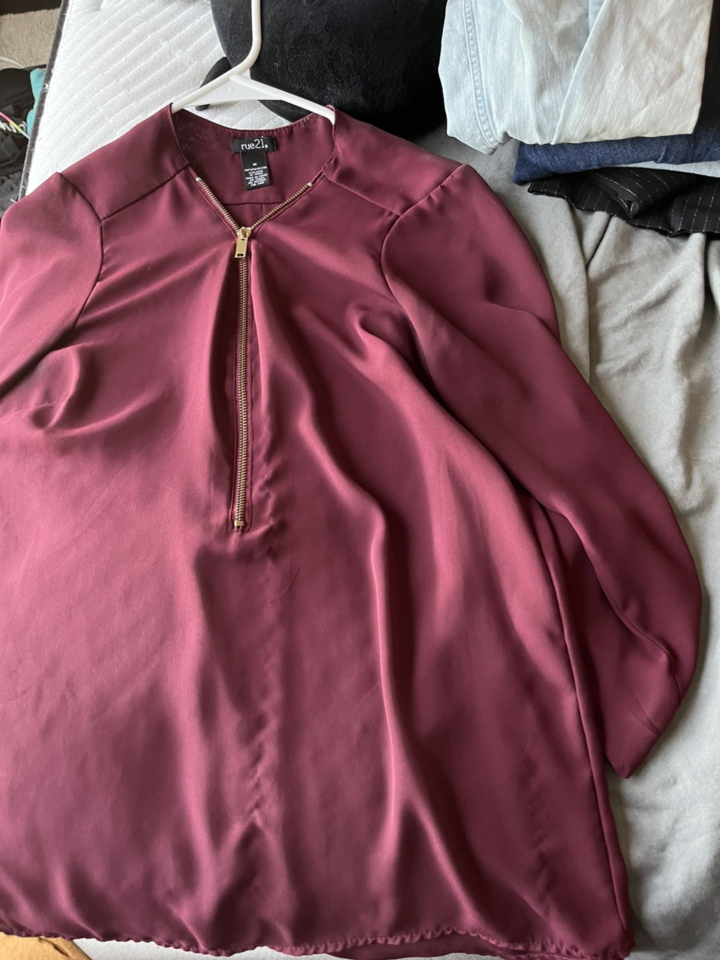 Red Interview Loose Shirt