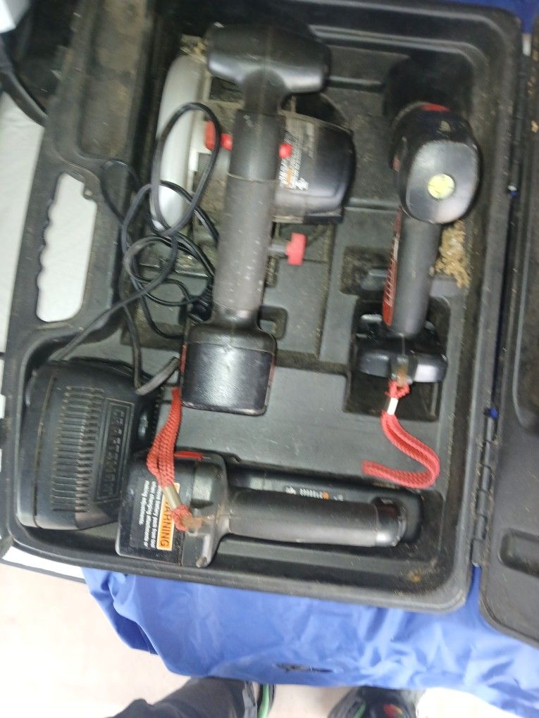 Craftsman cordless toolset
