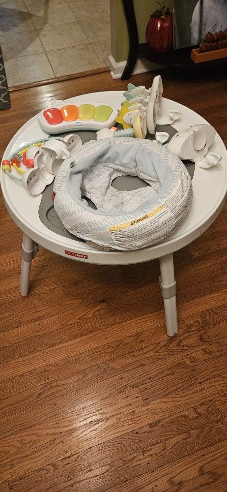 Skip Hop Baby Activity Center