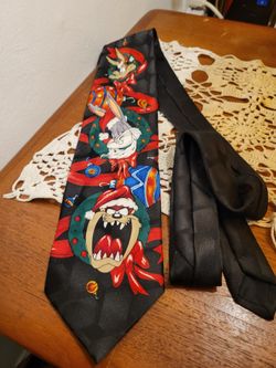 Looney Tunes Mania Mens Neck Tie Road Runner Bugs Tasmanian Devil Christmas