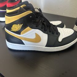 Nike Jordans Size 11