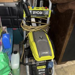 Riyobi Electric Pressure Washer 2500 Psi