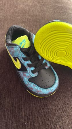 Baby shoes size 4.5 c