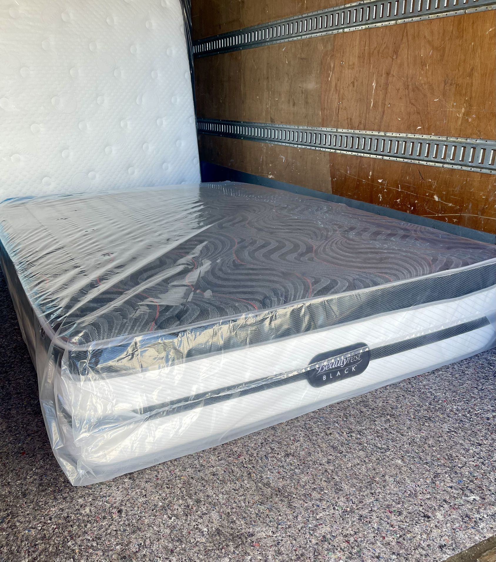 New High Quality Queen Size Beautyrest Pillow Top Mattress