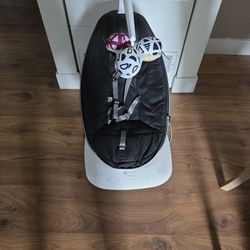 mamaRoo® multi-motion baby swing
