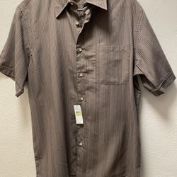 Van Heusen shirt size Medium New