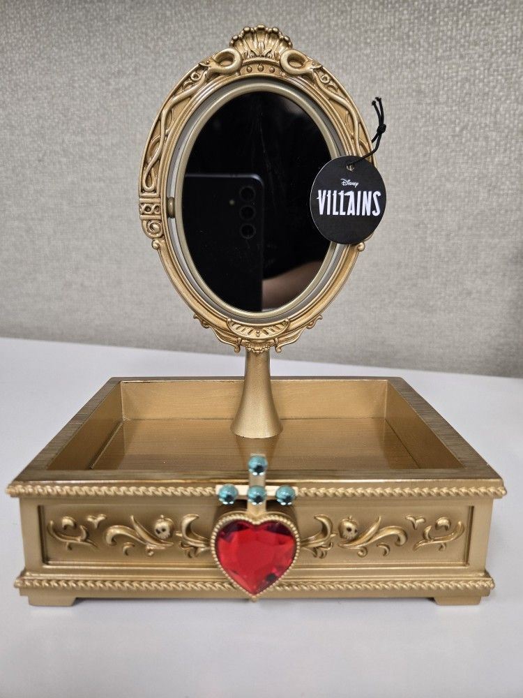 Evil Queen Light-Up Tray