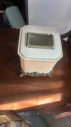 Napkin’s Container