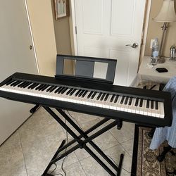Great Yamaha Keyboard P-35